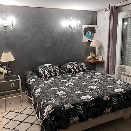 Chapulay Bed & Breakfast *